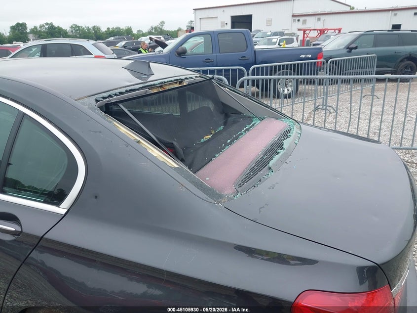 2012 BMW 7er VIN WBAKC8C55CC437918 IAAI salvage auction — NORMAL WEAR, Salvage (Missouri), sold $700 on 2026-07-27 (photo 6)