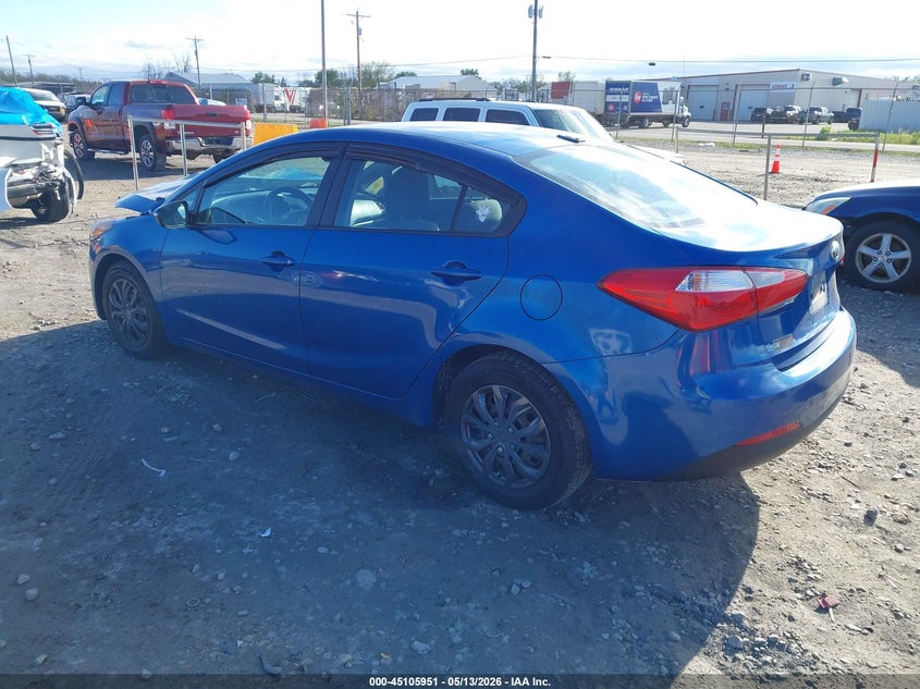 2015 Kia Forte VIN KNAFX4A6XF5332147 IAAI salvage auction — FRONT END, Clear (Wisconsin), sold $425 on 2026-07-23 (photo 3)