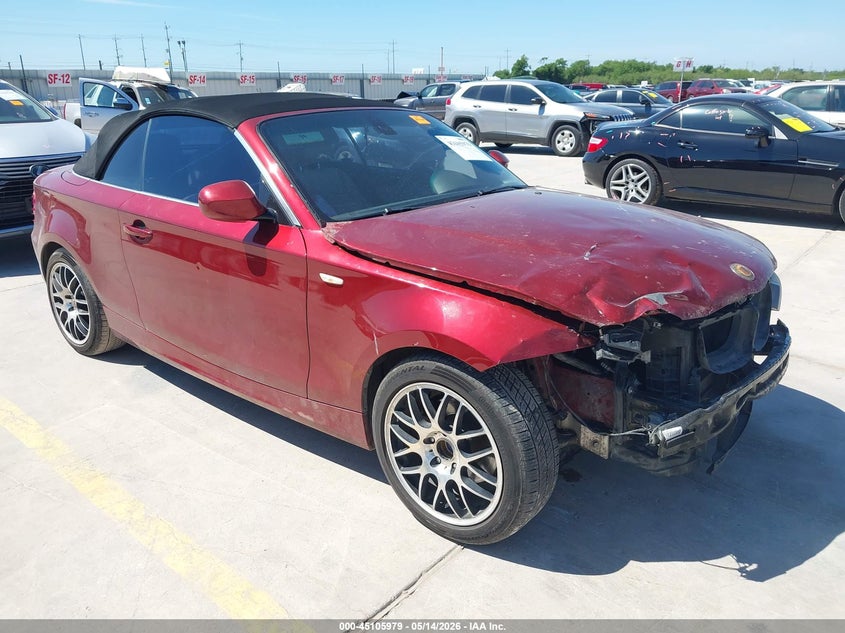 2013 BMW 1er VIN WBAUL7C51DVU08442 IAAI salvage auction — FRONT & REAR, Wait Title, sold $675 on 2026-08-19 (photo 1)