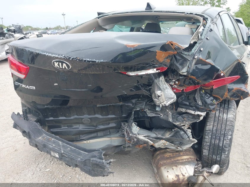 2017 Kia Optima VIN 5XXGT4L33HG155171 IAAI salvage auction — UNKNOWN, Salvage (Illinois), sold $475 on 2026-07-14 (photo 6)