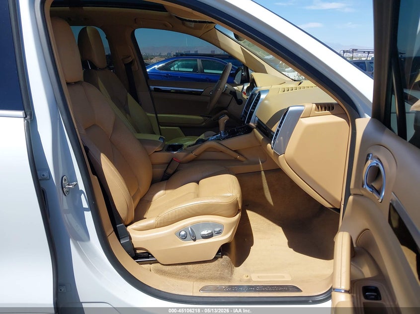 2014 Porsche Cayenne VIN WP1AA2A28ELA93187 IAAI salvage auction — UNKNOWN, Salvage (Nevada), sold $3,650 on 2026-07-31 (photo 5)
