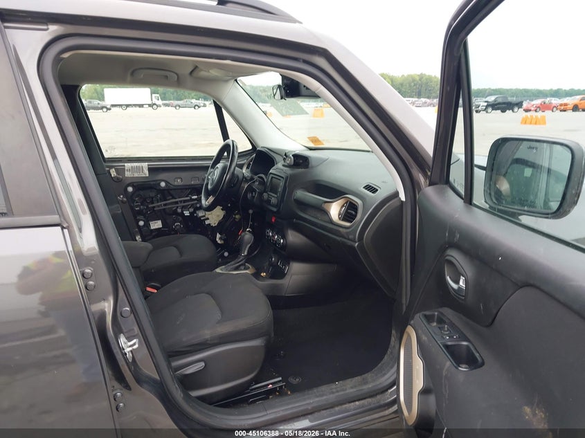 2017 Jeep Renegade VIN ZACCJBBB2HPG64309 IAAI salvage auction — FRONT END, Clear (Indiana), sold $1,300 on 2026-07-29 (photo 5)