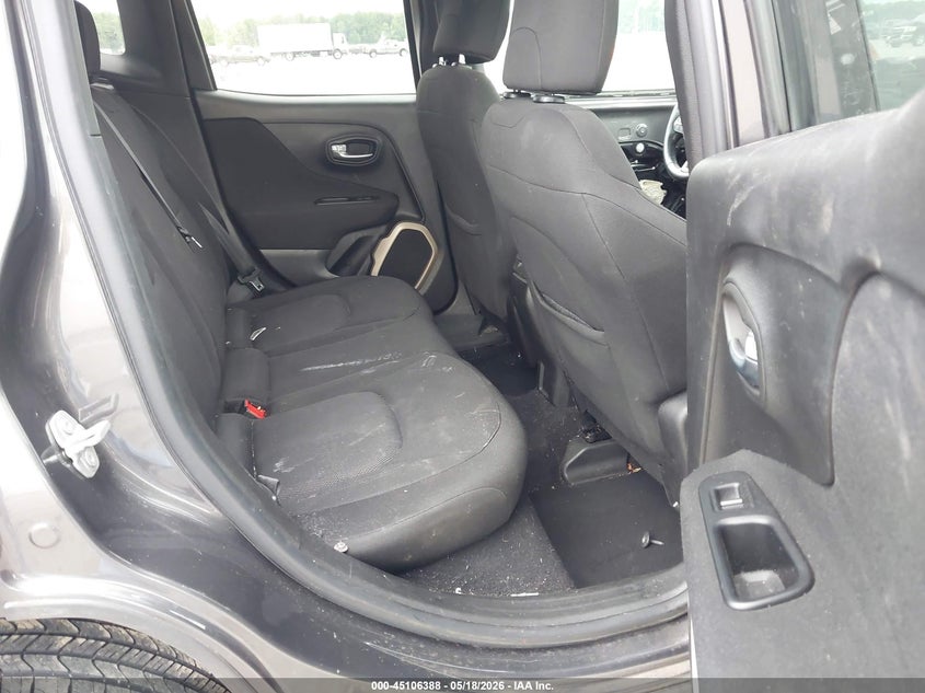 2017 Jeep Renegade VIN ZACCJBBB2HPG64309 IAAI salvage auction — FRONT END, Clear (Indiana), sold $1,300 on 2026-07-29 (photo 8)