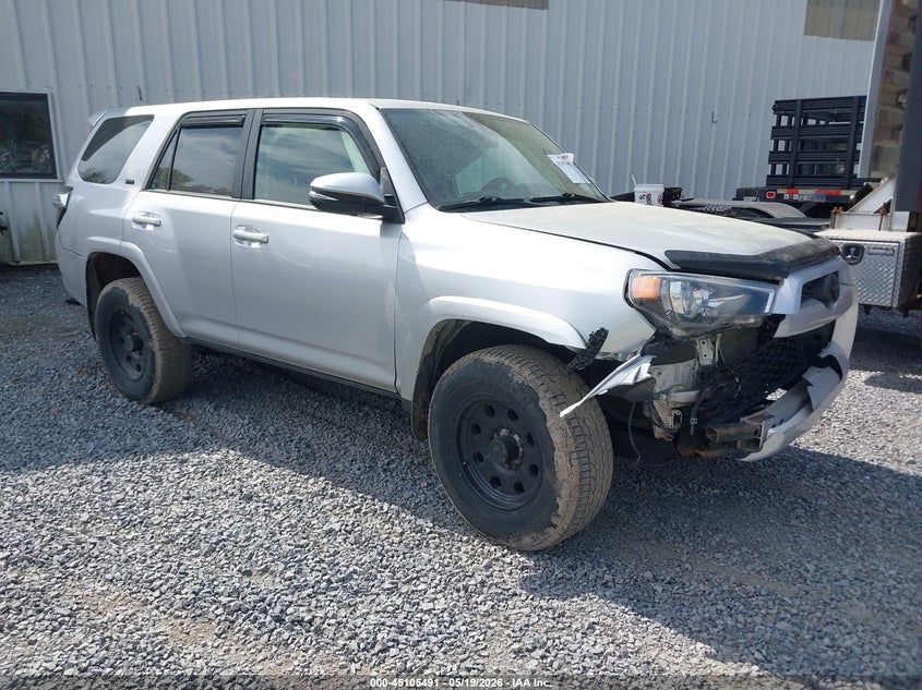 2019 Toyota 4runner VIN JTEBU5JR6K5713199 — IAAI salvage auction photo