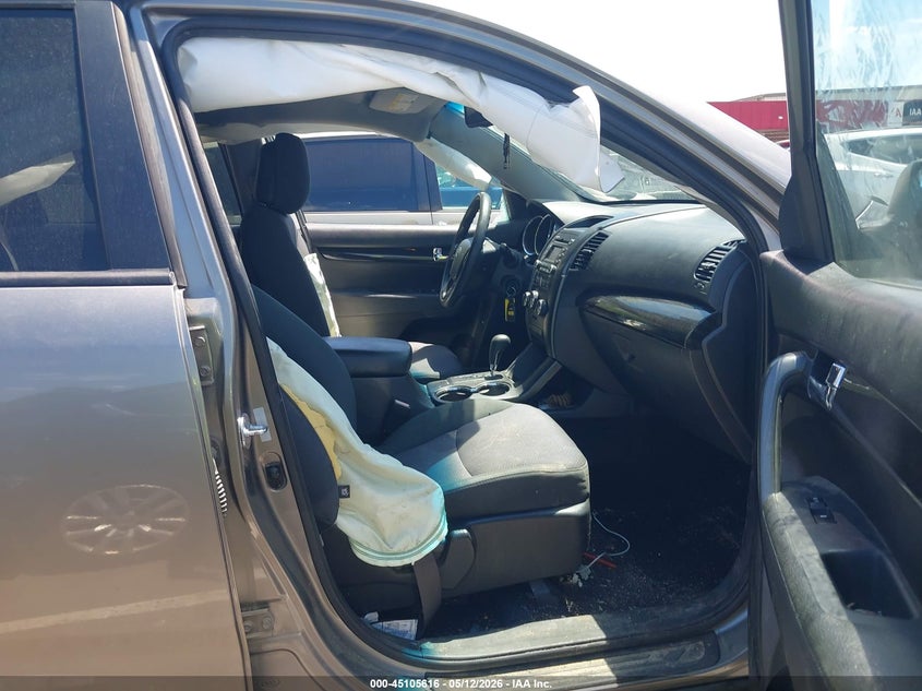 2012 Kia Sorento VIN 5XYKTDA2XCG283870 IAAI salvage auction — LEFT SIDE, Salvage (North Carolina), sold $650 on 2026-07-16 (photo 5)