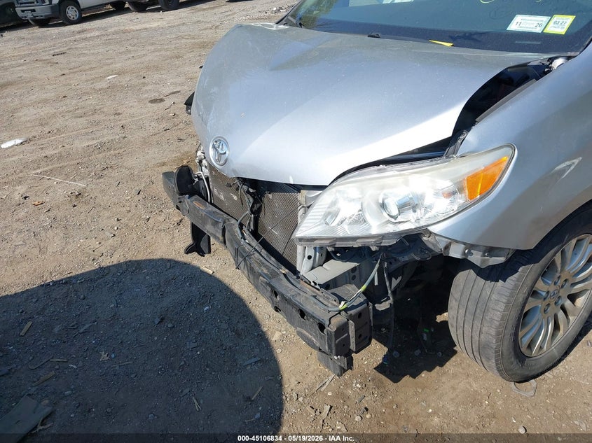 2017 Toyota Sienna VIN 5TDYZ3DC8HS782832 IAAI salvage auction — FRONT END, Mv-907A (New York), sold $1,950 on 2026-07-14 (photo 6)