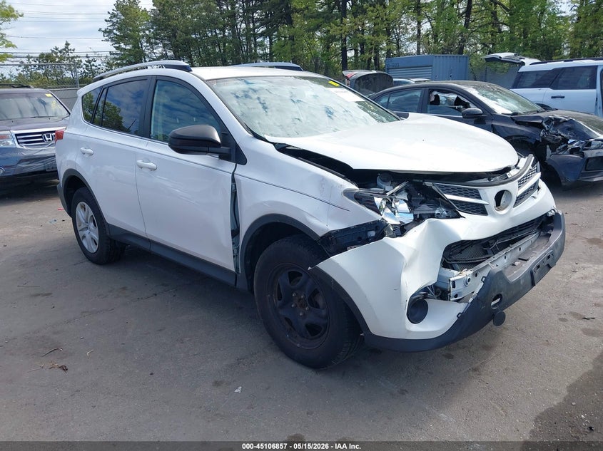 2015 Toyota Rav 4 VIN JTMBFREV3FJ040608 IAAI salvage auction — FRONT END, Salvage (Alabama), sold $4,950 on 2026-08-01 (photo 1)