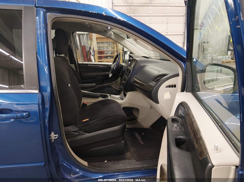 2011 Dodge Grand caravan VIN 2D4RN5DG5BR711671 IAAI salvage auction — REAR END, Prior Salvage (Minnesota), sold $300 on 2026-07-09 (photo 5)