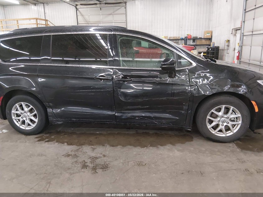 2022 Chrysler Pacifica VIN 2C4RC1BG7NR198975 IAAI salvage auction — SIDE, Salvage (Minnesota), sold $4,550 on 2026-07-11 (photo 6)
