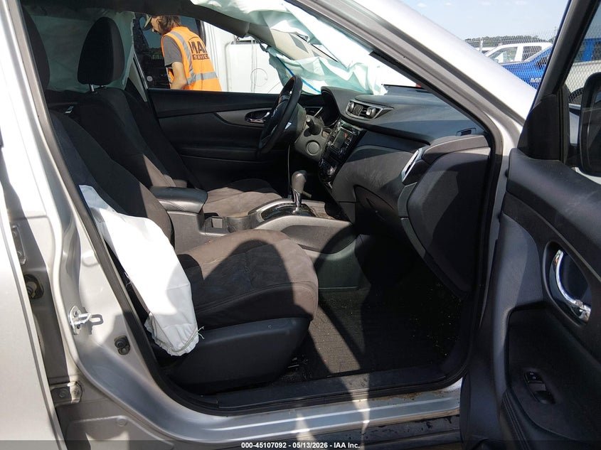 2016 Nissan Rogue VIN KNMAT2MT0GP733064 IAAI salvage auction — SIDE, Clear (Oklahoma), sold $1,700 on 2026-08-01 (photo 5)