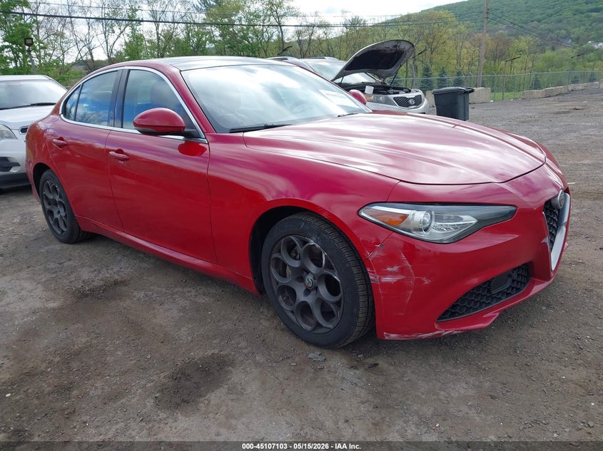 2017 Alfa romeo Giulia VIN ZARFAEDNXH7548588 IAAI salvage auction — RIGHT FRONT, Salvage Title, sold $2,000 on 2026-08-13 (photo 1)