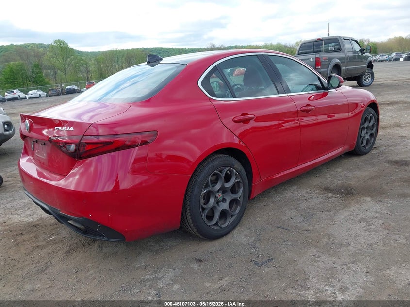 2017 Alfa romeo Giulia VIN ZARFAEDNXH7548588 IAAI salvage auction — RIGHT FRONT, Salvage Title, sold $2,000 on 2026-08-13 (photo 4)