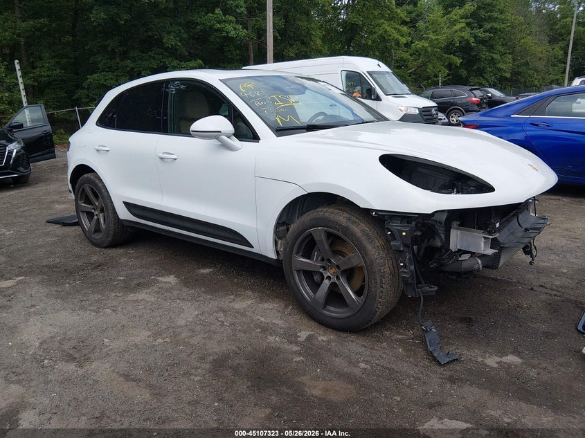 2022 Porsche Macan VIN WP1AA2A52NLB01696 IAAI salvage auction — FRONT END, Wait Title, sold $11,200 on 2026-08-12 (photo 1)