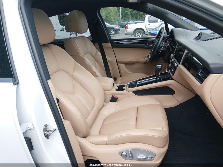 2022 Porsche Macan VIN WP1AA2A52NLB01696 IAAI salvage auction — FRONT END, Wait Title, sold $11,200 on 2026-08-12 (photo 5)