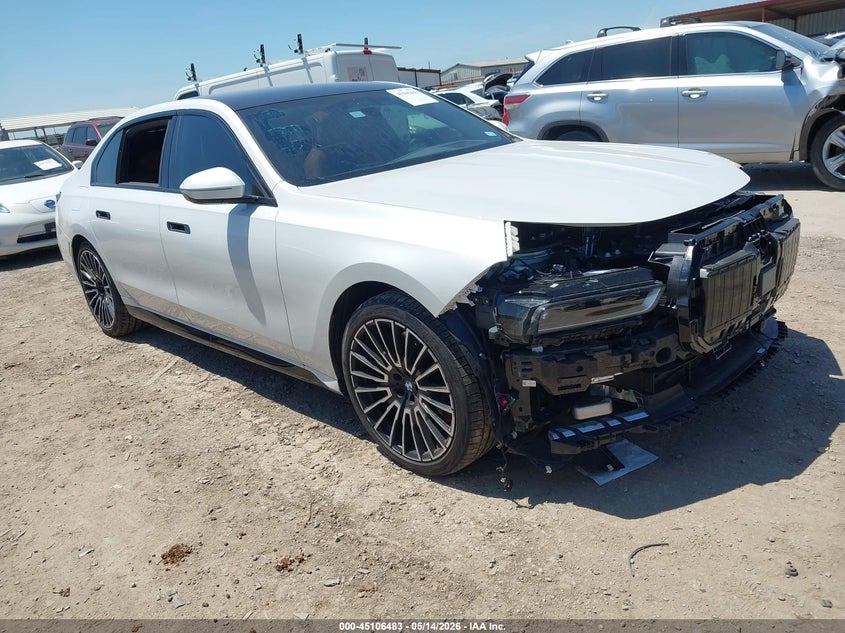 2025 BMW 7 Series VIN WBA23EH04SCT21250 — IAAI salvage auction photo