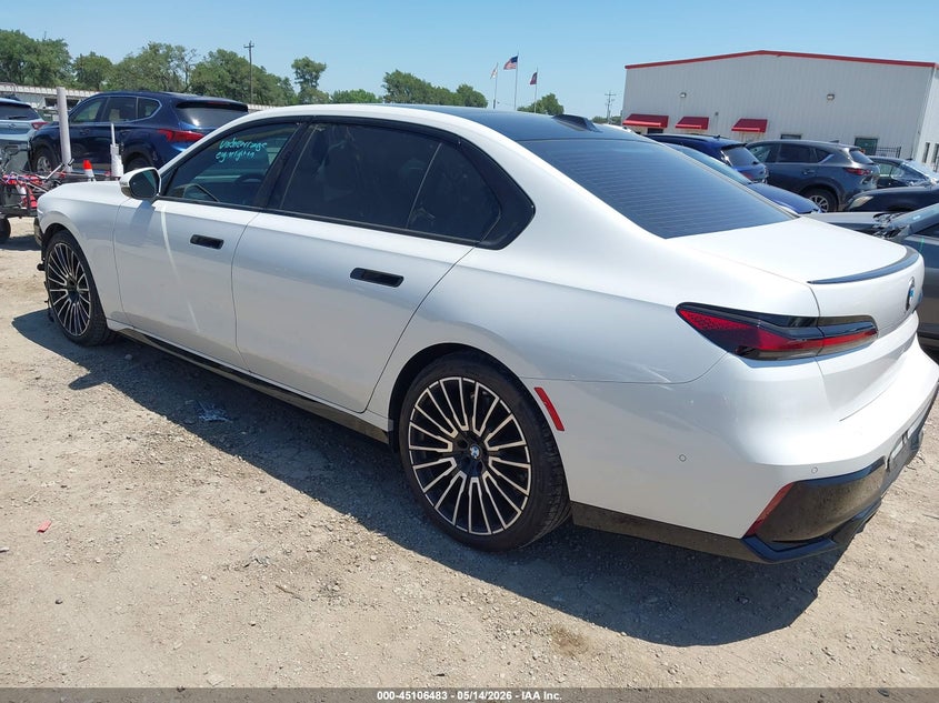 2025 BMW 7 series VIN WBA23EH04SCT21250 IAAI salvage auction — UNDERCARRIAGE, Salvage (Texas), sold $25 on 2026-07-27 (photo 3)