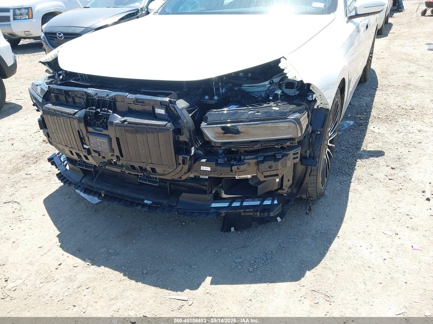 2025 BMW 7 series VIN WBA23EH04SCT21250 IAAI salvage auction — UNDERCARRIAGE, Salvage (Texas), sold $25 on 2026-07-27 (photo 6)