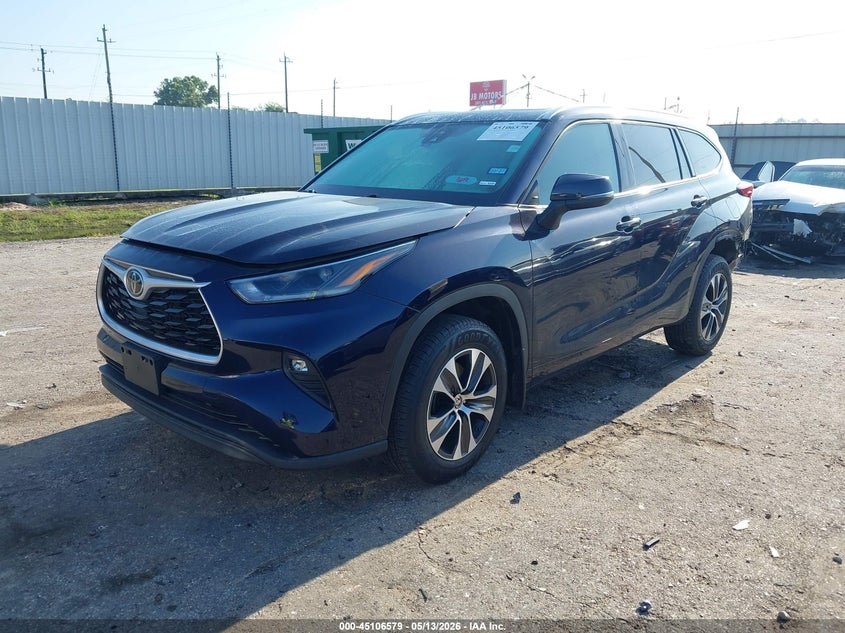 2021 Toyota Highlander VIN 5TDGZRAH3MS530513 IAAI salvage auction — REAR END, Original (Texas), sold $13,300 on 2026-08-02 (photo 2)