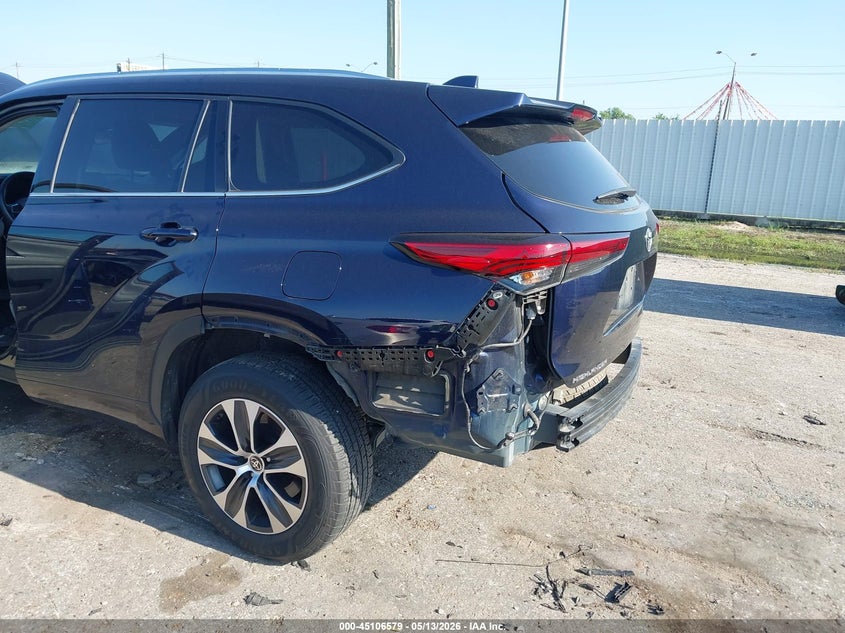 2021 Toyota Highlander VIN 5TDGZRAH3MS530513 IAAI salvage auction — REAR END, Original (Texas), sold $13,300 on 2026-08-02 (photo 6)
