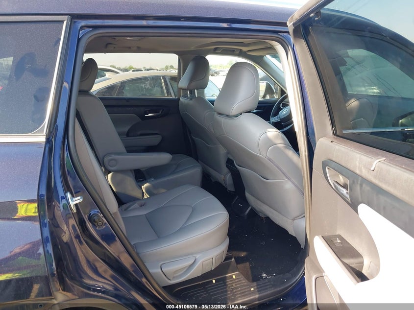 2021 Toyota Highlander VIN 5TDGZRAH3MS530513 IAAI salvage auction — REAR END, Original (Texas), sold $13,300 on 2026-08-02 (photo 8)