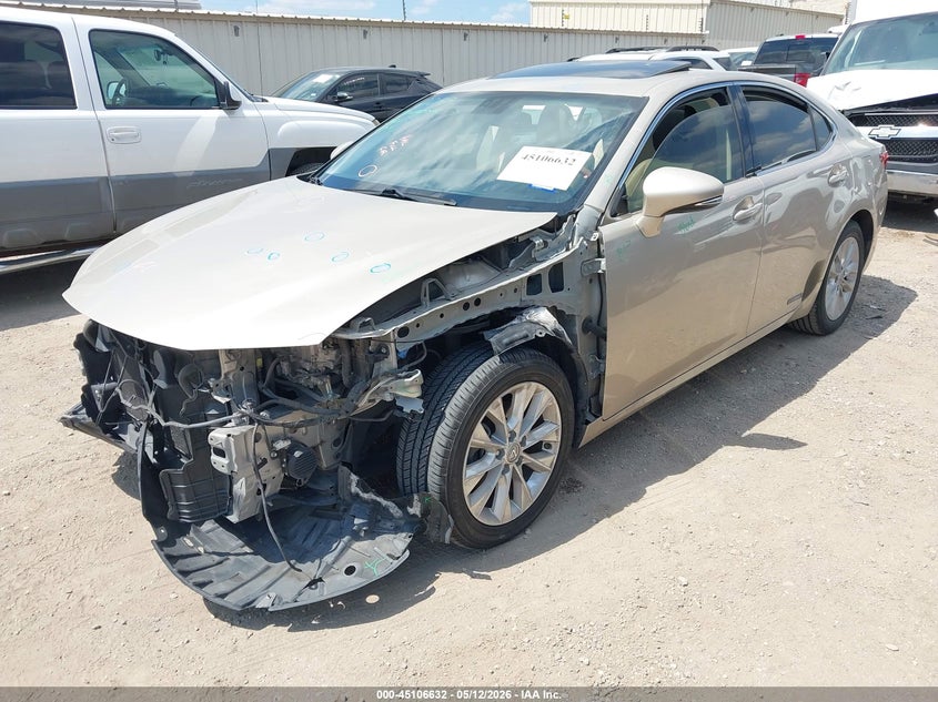2014 Lexus ES VIN JTHBW1GG7E2058049 IAAI salvage auction — FRONT END, Salvage (Texas), sold $2,850 on 2026-07-13 (photo 2)