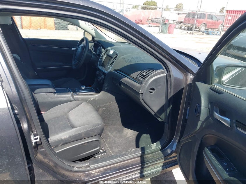 2023 Chrysler 300 VIN 2C3CCAAG0PH684080 IAAI salvage auction — LEFT SIDE, Original (Texas), sold $8,275 on 2026-08-18 (photo 5)