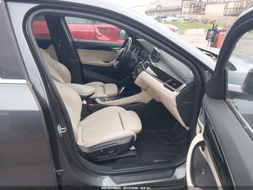 2020 BMW X2 VIN WBXYJ1C07L5R76921 IAAI salvage auction — RIGHT SIDE, Clear (Michigan), sold $8,450 on 2026-07-09 (photo 5)
