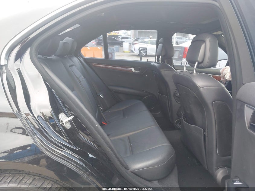 2011 Mercedes-benz C class VIN WDDGF5EB7BA515455 IAAI salvage auction — FRONT END, Salvage (California), sold $400 on 2026-07-08 (photo 8)