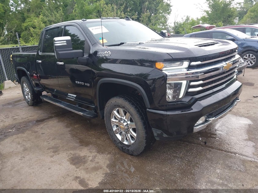 2021 Chevrolet Silverado VIN 1GC4YREY0MF318460 IAAI salvage auction — HAIL, Salvage Title, sold $20,000 on 2026-09-10 (photo 1)