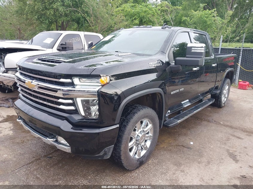 2021 Chevrolet Silverado VIN 1GC4YREY0MF318460 IAAI salvage auction — HAIL, Salvage Title, sold $20,000 on 2026-09-10 (photo 2)