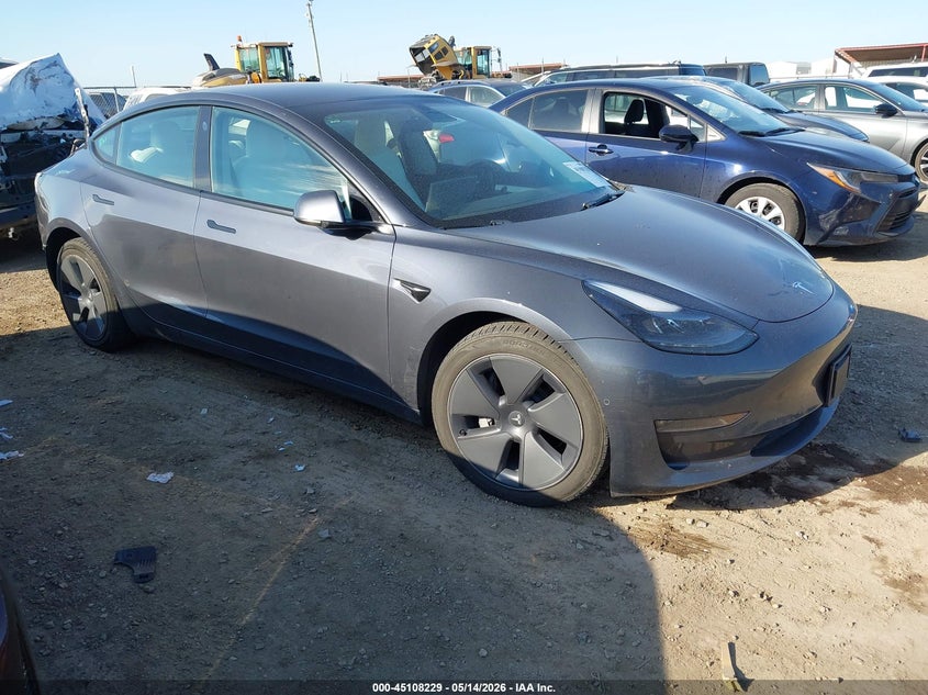 2022 Tesla Model 3 VIN 5YJ3E1EBXNF305402 IAAI salvage auction — REAR END, Original (Texas), sold $7,700 on 2026-07-23 (photo 1)