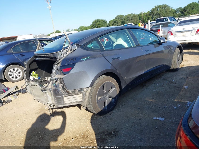 2022 Tesla Model 3 VIN 5YJ3E1EBXNF305402 IAAI salvage auction — REAR END, Original (Texas), sold $7,700 on 2026-07-23 (photo 4)