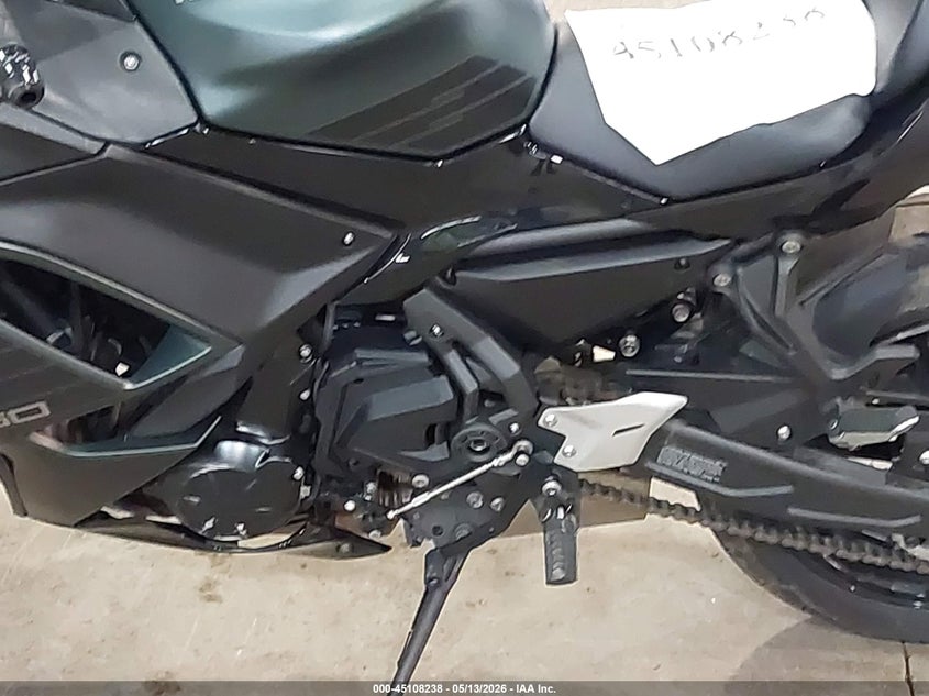 2025 Kawasaki Ninja VIN ML5EXEP16SDAG6523 IAAI salvage auction — SIDE, Salvage (Indiana), sold $1,000 on 2026-07-21 (photo 9)