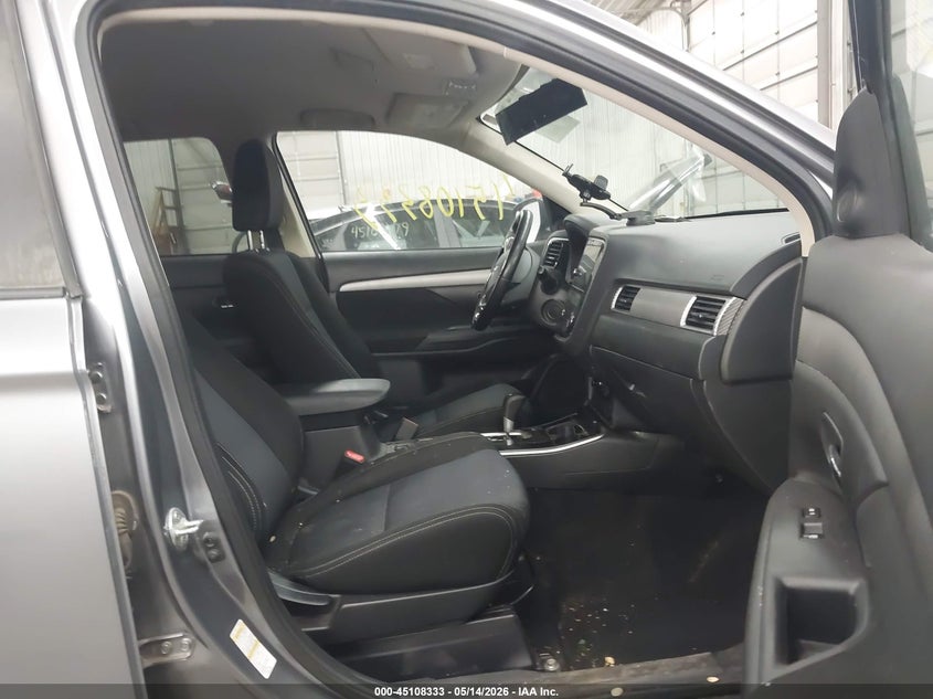 2018 Mitsubishi Outlander VIN JA4AZ3A35JZ038822 IAAI salvage auction — FRONT END, Prior Salvage (Minnesota), sold $975 on 2026-07-21 (photo 5)