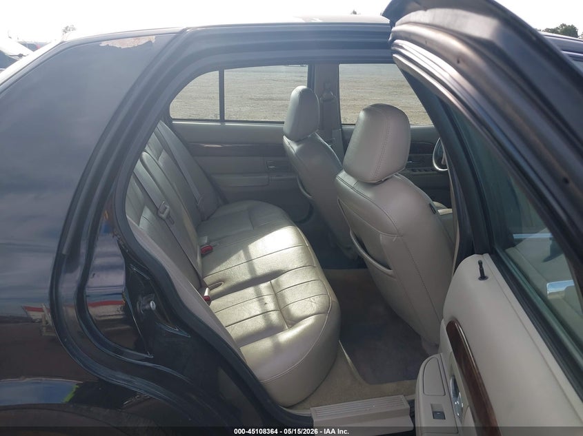 2010 Mercury Grand marquis VIN 2MEBM7FV7AX617406 IAAI salvage auction — RIGHT FRONT, Clear (Arkansas), sold $750 on 2026-07-22 (photo 8)