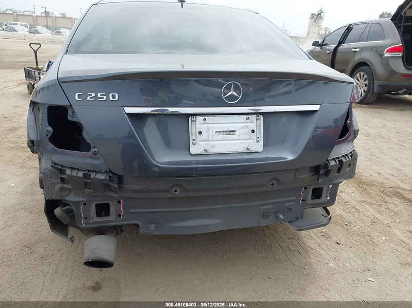 2014 Mercedes-benz C-klasse VIN WDDGF4HB5EA932986 IAAI salvage auction — REAR END, Salvage (California), sold $825 on 2026-07-17 (photo 6)