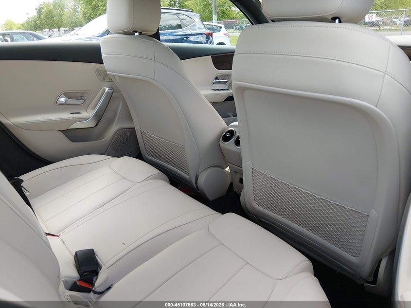 2021 Mercedes-benz A-klasse VIN W1K3G4FB8MJ305308 IAAI salvage auction — RIGHT SIDE, Salvage Title, sold $1,700 on 2026-07-27 (photo 8)