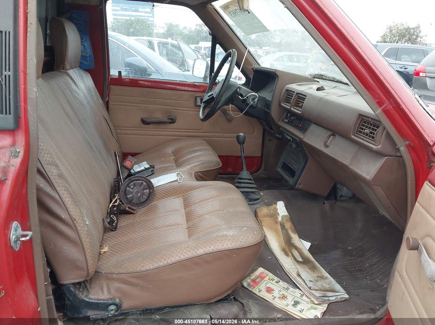 1986 Toyota Pickup VIN JT4RN55R5G0222959 IAAI salvage auction — NORMAL WEAR, Clear - Dealer Only (California), sold $4,300 on 2026-07-16 (photo 5)