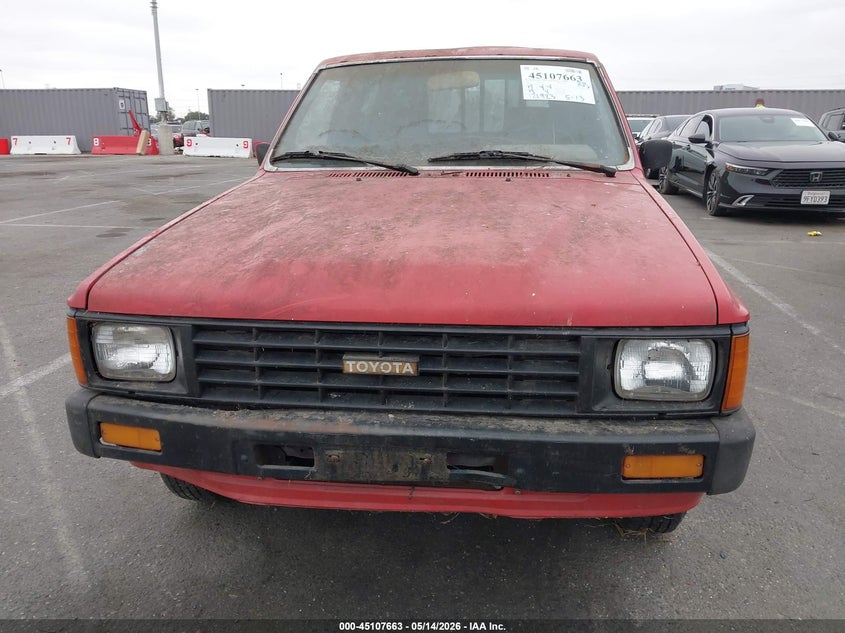 1986 Toyota Pickup VIN JT4RN55R5G0222959 IAAI salvage auction — NORMAL WEAR, Clear - Dealer Only (California), sold $4,300 on 2026-07-16 (photo 6)