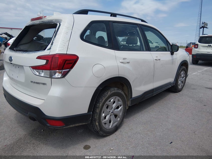 2021 Subaru Forester VIN JF2SKADC9MH428607 IAAI salvage auction — REAR END, Clear (Missouri), sold $3,550 on 2026-07-23 (photo 4)