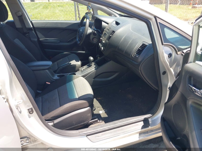 2016 Kia Forte VIN KNAFK5A87G5599902 IAAI salvage auction — LEFT FRONT, Salvage (North Carolina), sold $25 on 2026-07-30 (photo 5)