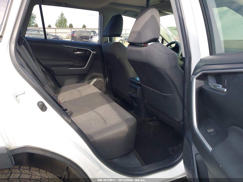 2019 Toyota Rav 4 VIN JTMP1RFV0KD004337 IAAI salvage auction — LEFT FRONT, Bill Of Sale (Washington), sold $75 on 2026-07-21 (photo 8)