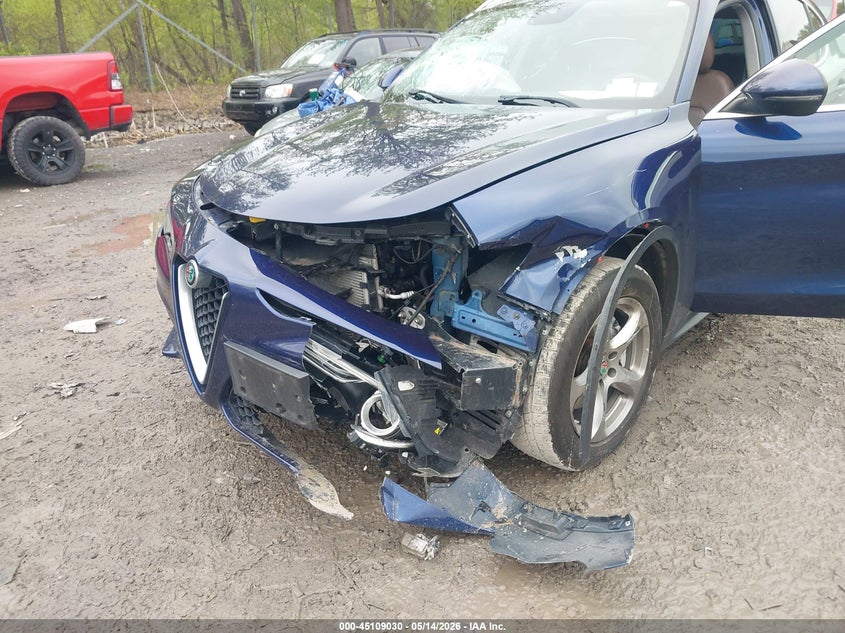 2021 Alfa romeo Stelvio VIN ZASPAKAN3M7D18698 IAAI salvage auction — LEFT FRONT, Mv-907A (New York), sold $3,800 on 2026-07-07 (photo 6)
