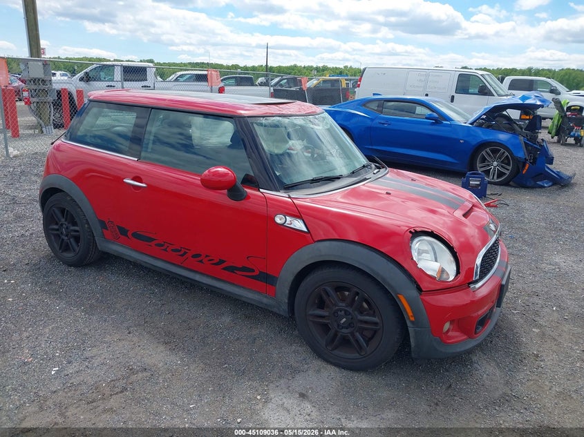 2013 Mini Hard top VIN WMWSV3C53DT477011 IAAI salvage auction — LEFT SIDE, Salvage - Greater Than 75% (Maryland), sold $225 on 2026-07-06 (photo 1)