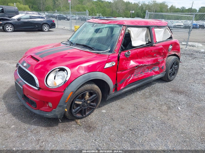 2013 Mini Hard top VIN WMWSV3C53DT477011 IAAI salvage auction — LEFT SIDE, Salvage - Greater Than 75% (Maryland), sold $225 on 2026-07-06 (photo 2)