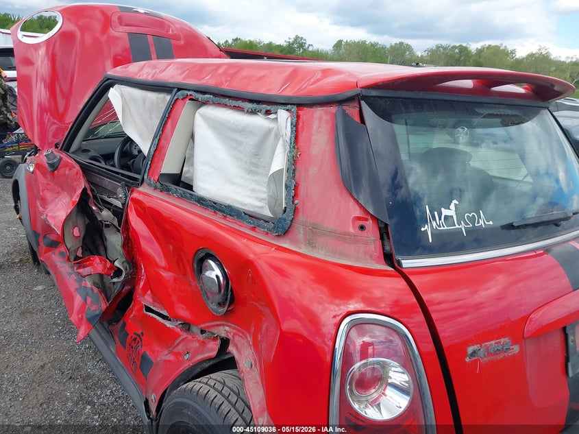 2013 Mini Hard top VIN WMWSV3C53DT477011 IAAI salvage auction — LEFT SIDE, Salvage - Greater Than 75% (Maryland), sold $225 on 2026-07-06 (photo 6)