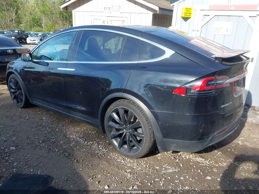 2018 Tesla Model x VIN 5YJXCBE21JF089026 IAAI salvage auction — FRONT END, Salvage (Pennsylvania), sold $8,400 on 2026-07-23 (photo 3)