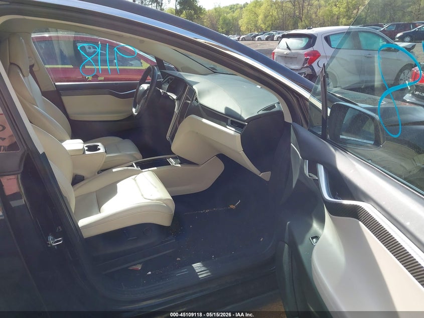 2018 Tesla Model x VIN 5YJXCBE21JF089026 IAAI salvage auction — FRONT END, Salvage (Pennsylvania), sold $8,400 on 2026-07-23 (photo 5)