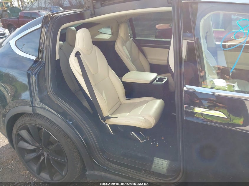 2018 Tesla Model x VIN 5YJXCBE21JF089026 IAAI salvage auction — FRONT END, Salvage (Pennsylvania), sold $8,400 on 2026-07-23 (photo 8)