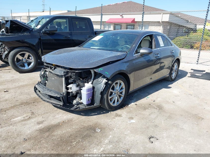 2021 Mercedes-benz A-klasse VIN W1K3G4FB6MJ274642 IAAI salvage auction — FRONT END, Salvage (Illinois), sold $6,300 on 2026-07-14 (photo 2)